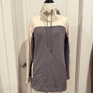 Columbia Cream and Gray Cowl Neck Sweatshirt Tunic Size Medium